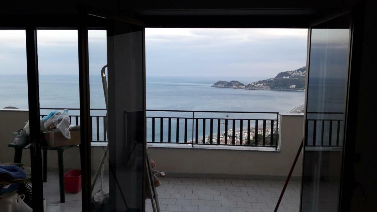 Casa Vacanze Andreana Leilighet Letojanni Eksteriør bilde